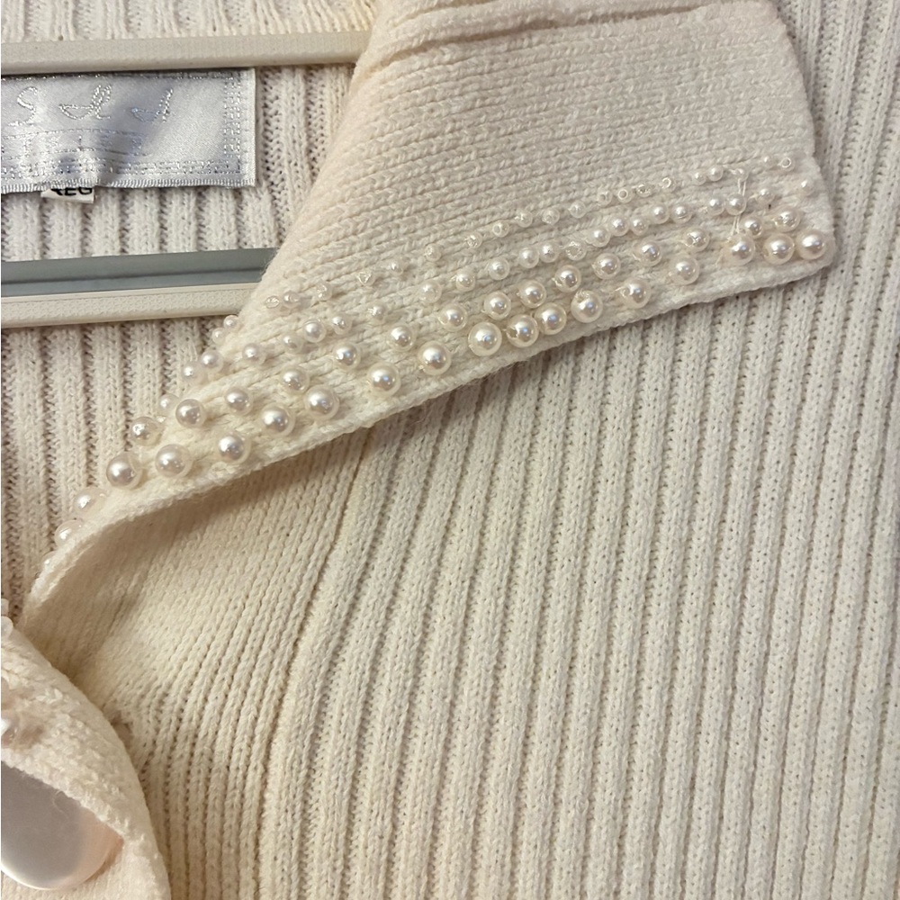 Elegant Cream Ribbed Maxi Skirt & Sweater Top— Women’s Stretch Knit Size M - Picture 4 of 14